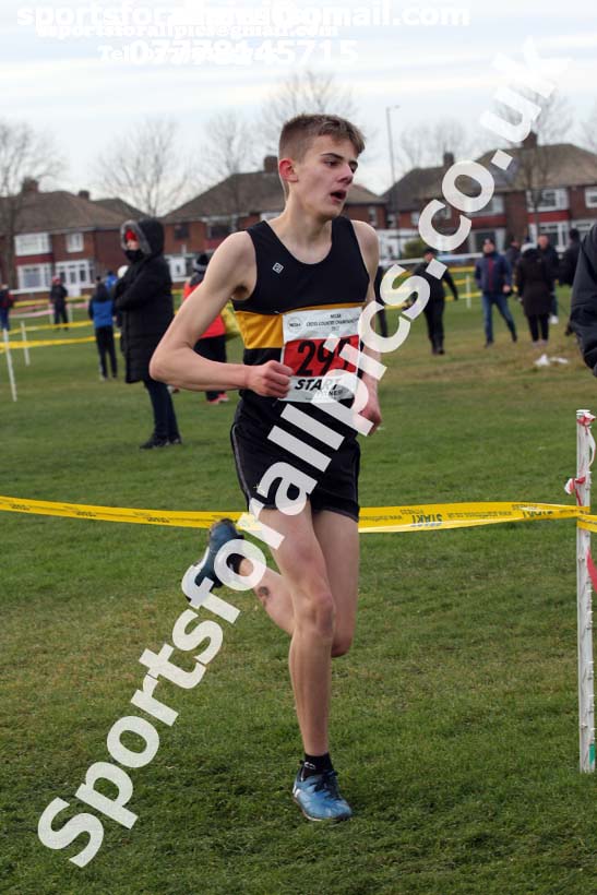 Boys under-15 North Eastern Cross Country, Redcar. Photo:  David T. Hewitson/Sports for All Pics